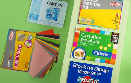 Blocks, cartulinas y papelería