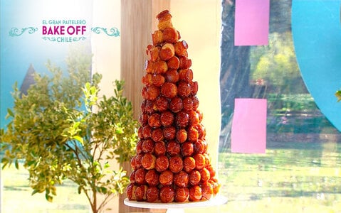 Espectacular croquembouche del cuarto capítulo de Bake Off Chile